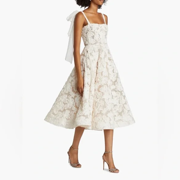 $850 NWOT Bronx and Banco Sabrina Lace Wedding Dress Midi - Picture 2 of 8